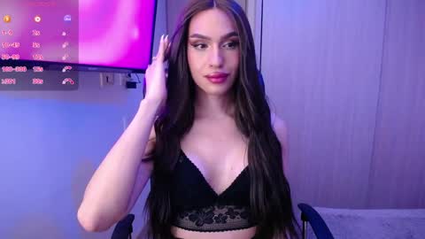 Gia Mint  online show from May 24, 2:41 am