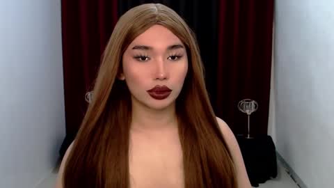 Snapshot of giaxxx01 chatting on January 5, 4:47 am Gia X online show from January 5, 4:47 am