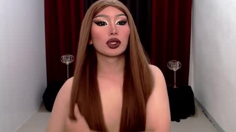 Snapshot of giaxxx01 chatting on January 10, 7:14 am Gia X online show from January 10, 7:14 am