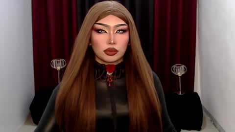 Snapshot of giaxxx01 chatting on February 13, 3:01 am Gia X online show from February 13, 3:01 am