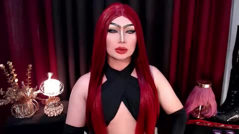 Snapshot of giaxxx01 chatting on September 9, 2:43 am Gia X online show from September 9, 2:43 am