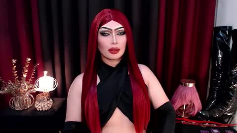 Snapshot of giaxxx01 chatting on September 24, 7:03 am Gia X online show from September 24, 7:03 am