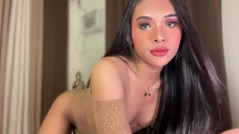 queen ronna online show from May 16, 4:06 pm