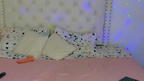 Ariana Sophia.  online show from December 22, 8:41 am