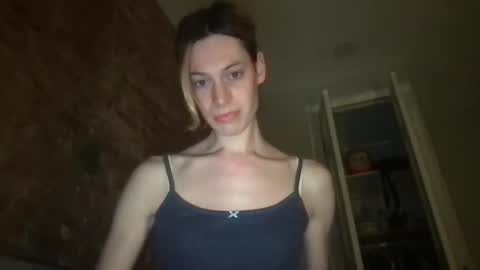 goddess_larz online show from March 5, 1:59 am