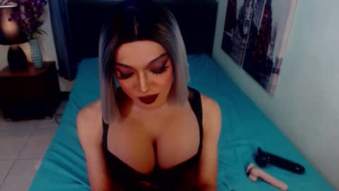 Lucy Pearl online show from February 4, 7:02 am