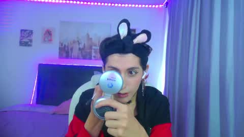 goth_minerva online show from April 27, 2:26 pm