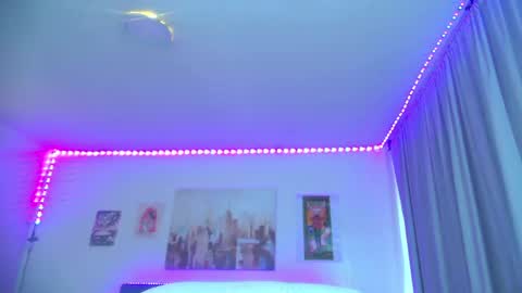 goth_minerva online show from April 30, 5:39 pm
