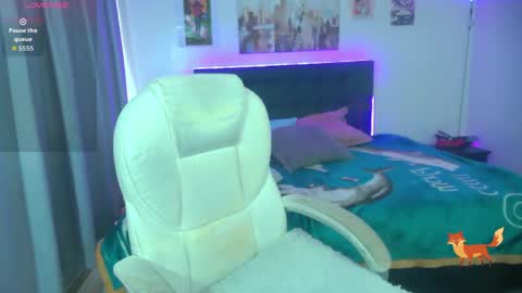 goth_minerva online show from May 17, 1:32 pm