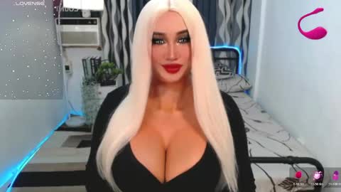 PAULATHEONE online show from May 1, 8:51 am