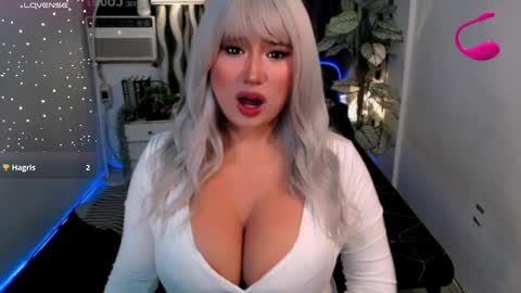 PAULATHEONE online show from May 6, 9:32 pm