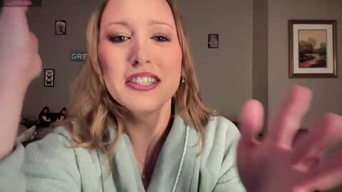 SexQueen Nikki online show from May 31, 5:06 am
