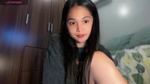 Gwyn online show from May 25, 2:35 pm