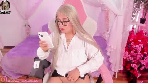 Isabella online show from May 16, 4:17 pm