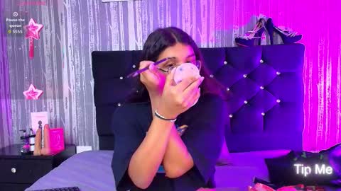 hailey_johnsonn online show from October 30, 1:21 pm