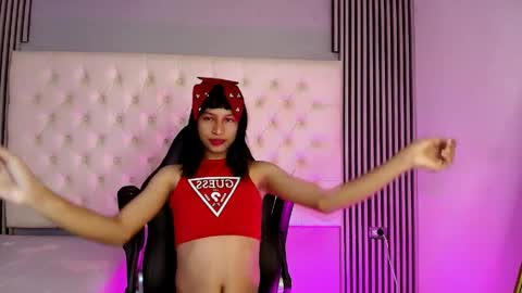 Hamsel  online show from May 6, 1:28 pm