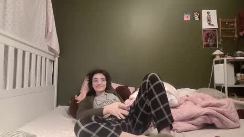 Hanna Banana5 online show from February 2, 6:45 am