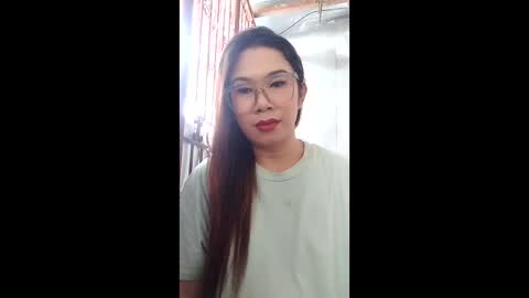 Hannah online show from May 9, 5:14 am