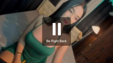 Hannah online show from May 26, 10:29 pm