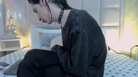 Keira Hecate online show from January 6, 8:12 pm