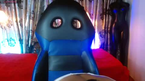 hecate_doll online show from April 26, 5:33 pm