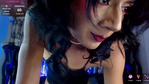 hecate_doll online show from May 21, 4:58 pm