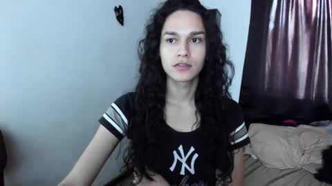 helena_spellman online show from October 10, 8:54 pm