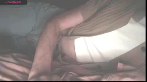 Snapshot of heyyythanks chatting on October 27, 6:43 am Gwen Elise online show from October 27, 6:43 am