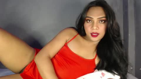 holliescarlet online show from January 15, 2:49 am