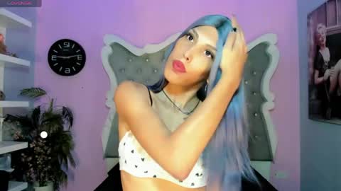 honey_moontsts online show from May 19, 11:39 am