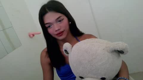 Rhiana online show from May 22, 3:35 am