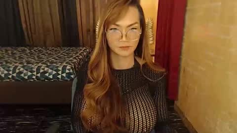 Snapshot of horsecockjackie chatting on December 20, 3:14 am horsecockjackie online show from December 20, 3:14 am