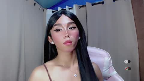 Khianna online show from May 11, 4:15 pm