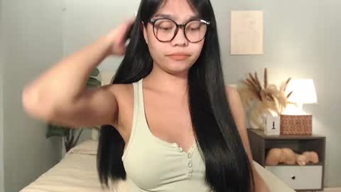 hotasian_gabby69 online show from May 28, 10:02 am