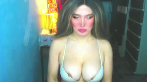 T A N Y A online show from May 14, 3:05 am