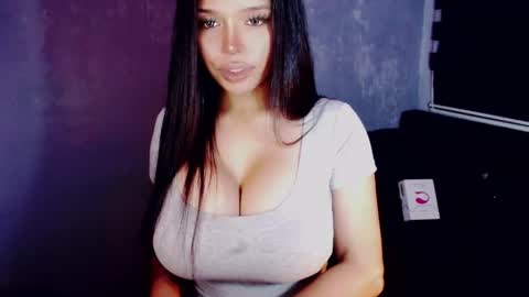 Marga Avery online show from May 7, 9:22 pm