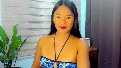 Maxine online show from September 16, 1:04 pm