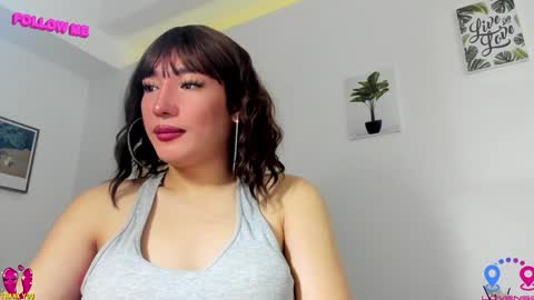 crishinahotty online show from January 11, 7:06 am