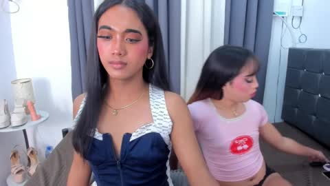 hugecock_pretty123 online show from May 19, 1:56 am