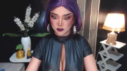 Christine online show from May 12, 5:05 am