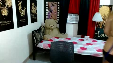 hugecockgoddessx online show from May 16, 10:47 am