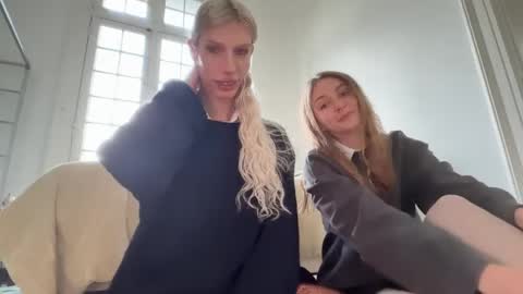 Alice help me reach 100 likes  online show from April 25, 2:25 pm