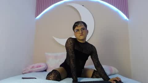     online show from April 29, 5:30 pm