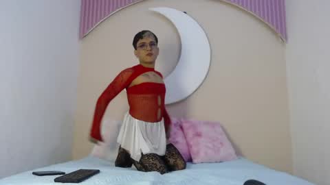     online show from May 1, 11:36 am