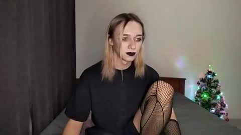 Jade online show from December 22, 3:50 pm