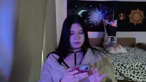 Vella online show from April 25, 1:41 pm