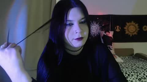 Vella online show from May 24, 3:31 pm