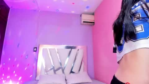 im_brittany_333 online show from May 16, 11:15 pm
