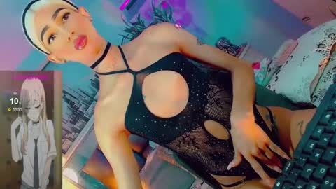isabellagirs online show from May 29, 11:30 am