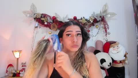  Martina  IG martissmith01 online show from December 5, 9:55 pm